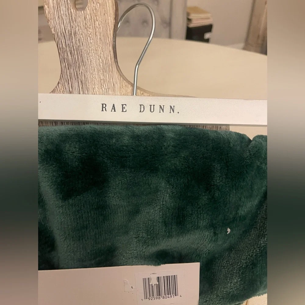 NWT Rae Dunn Joy Oversized plush Christmas Throw Blanket‎